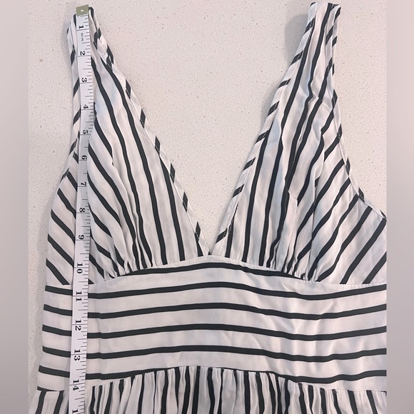 Bardot Revolve long dress - size Small - Picture 4 of 7